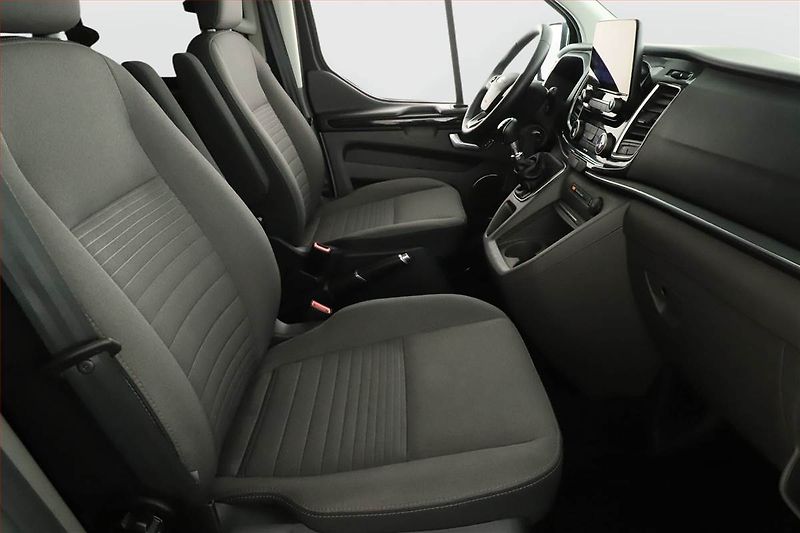 Ford Tourneo Custom (2023) Titanium 2.0 EcoBlue mHEV, ČR - fotka 7 z 14