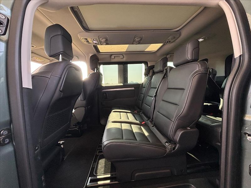 Toyota ProAce 2,2   VIP 7S SKYVIEW - fotka 6 z 8