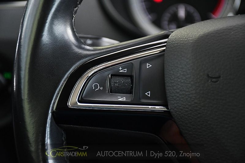 Škoda Octavia 1,6TDI STYLE ČR  - fotka 29 z 53