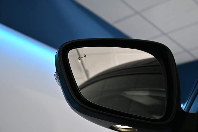 Ford Mondeo (2022) 2.0 LED SONY ACC TITANIUM Tažn - fotka 32 z 38