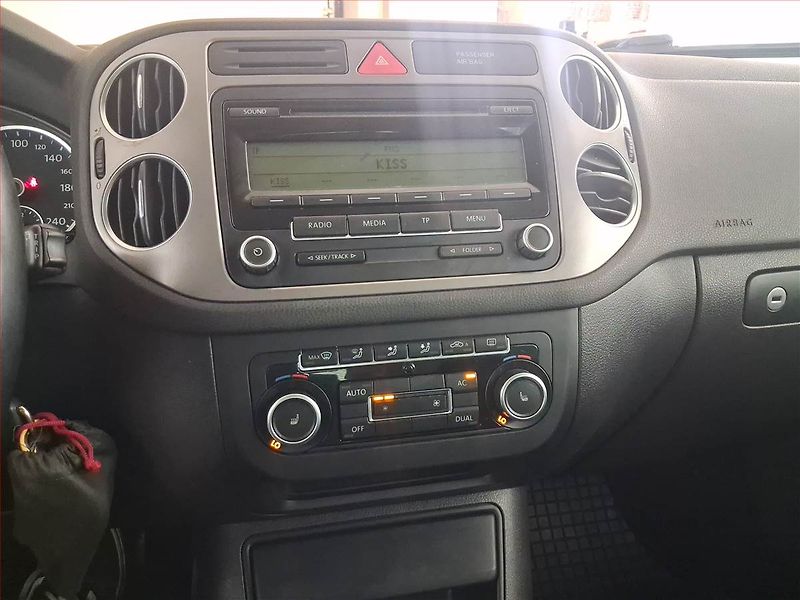 Volkswagen Tiguan (2011) Freestyle 2.0 TSI, 4X4 - fotka 12 z 16