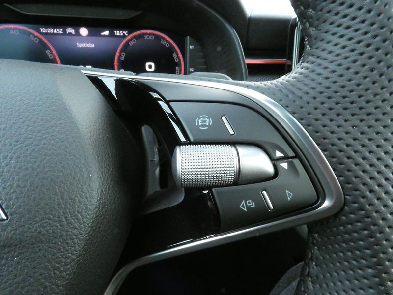 Škoda Scala Monte Carlo 1,0 TSI DSG - fotka 23 z 30