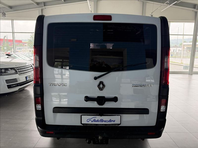 Renault Trafic 1,6   89kW,SERVISKA,2.MAJITEL - fotka 5 z 26