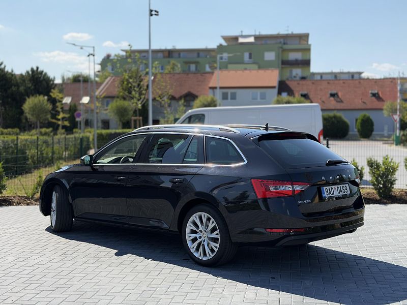 Škoda Superb (2022) 2.0 TDi 110 kw/STYLE/DPH - fotka 3 z 21