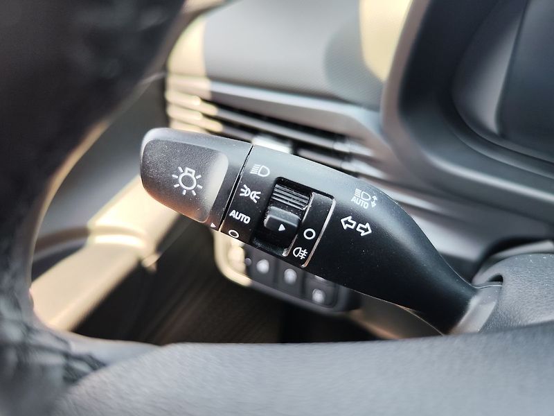 Hyundai i20 1.0 T-GDi/74kW GO! WINTER DCT - fotka 26 z 31