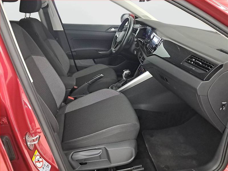 Volkswagen Taigo (2022) Life 1.0 TSI, Automat - fotka 9 z 19