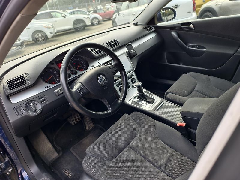 Volkswagen Passat 1.4 TSi 90kW DSG BIXENONY, PDC - fotka 8 z 13
