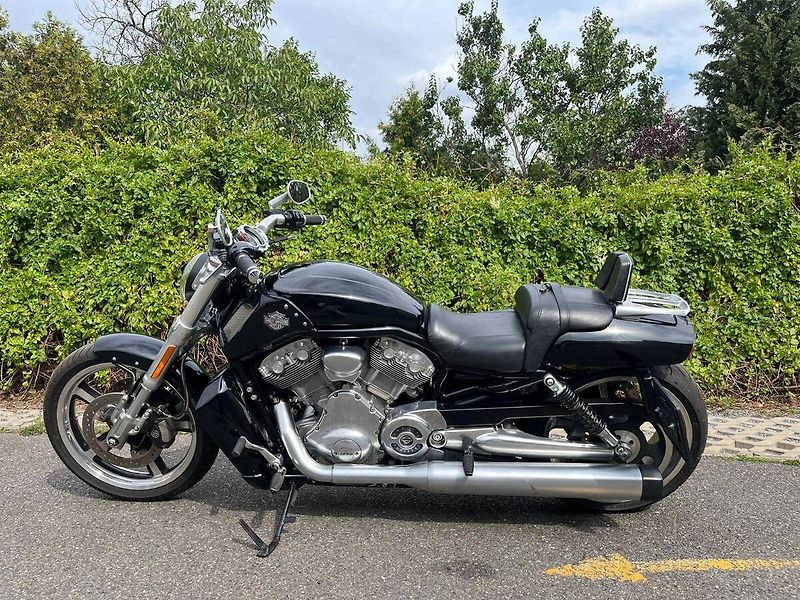 Harley-Davidson VRSCF V-Rod Muscle (2011) - fotka 5 z 13