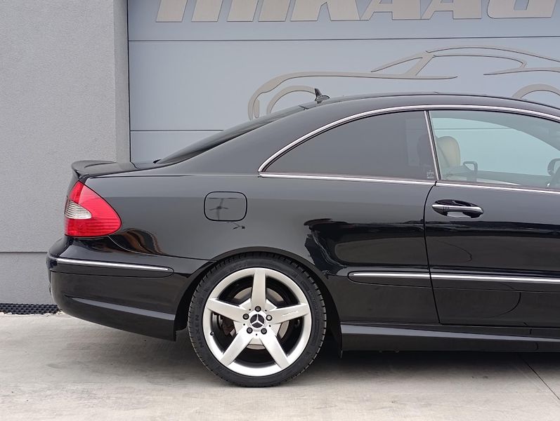 Mercedes-Benz CLK 500 5.5 V8 AMG 7G TRONIC TOP - fotka 5 z 35