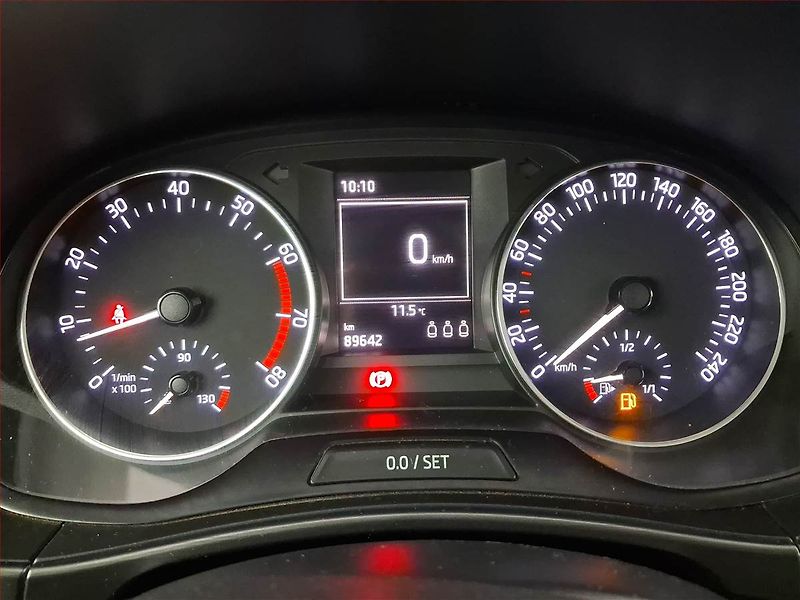 Škoda Fabia (2016) 1.2 TSI, Park. senzory - fotka 11 z 16