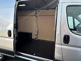 Peugeot Boxer (2025) 3300 L2H2  2,2 BlueHDi MAN6 - náhled 10