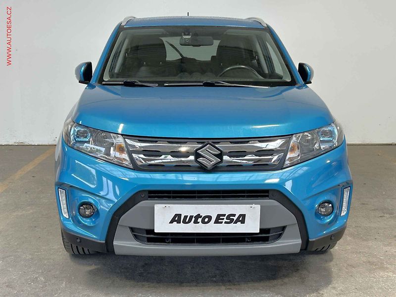 Suzuki Vitara (2017) 1.6i 4x4, 1.maj,ČR, LED, navi - fotka 2 z 16
