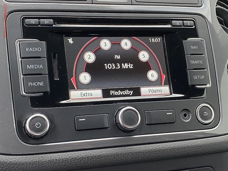 Volkswagen Tiguan (2014) 1.4 TSi, Trendline, navi - fotka 17 z 17
