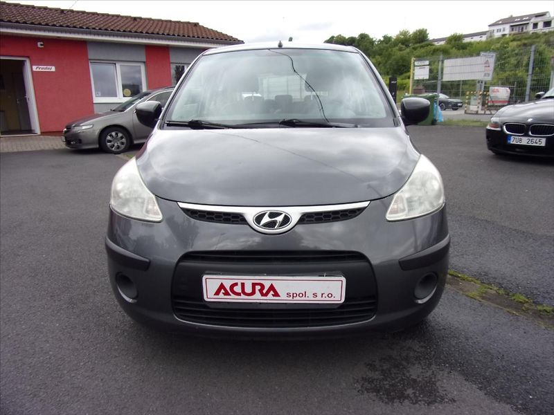 Hyundai i10 1,1 i  klima - fotka 8 z 22
