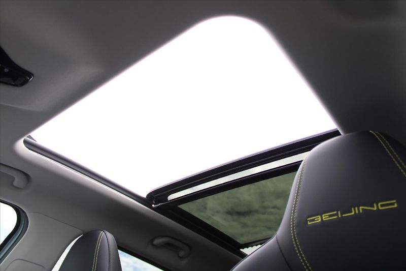 BAIC X5 1.5T 130kW A/T LED PANORAMA - fotka 27 z 30