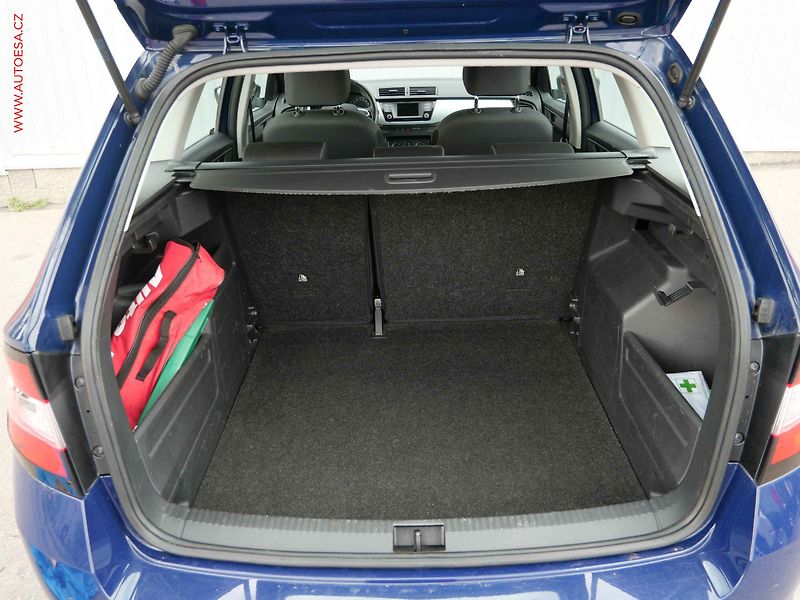 Škoda Fabia (2018) 1.0TSi, ČR, Ambition, TZ - fotka 7 z 19
