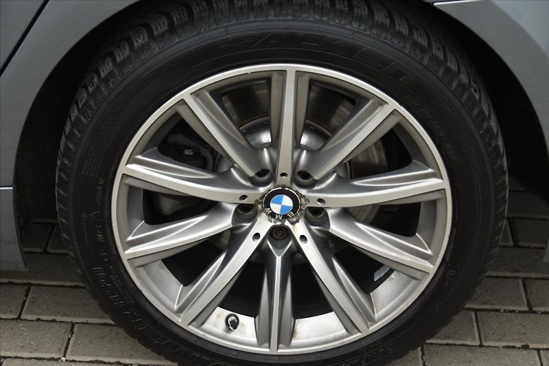 BMW Řada 5 520d xDrive LUXURY NAVI ČR - fotka 9 z 28