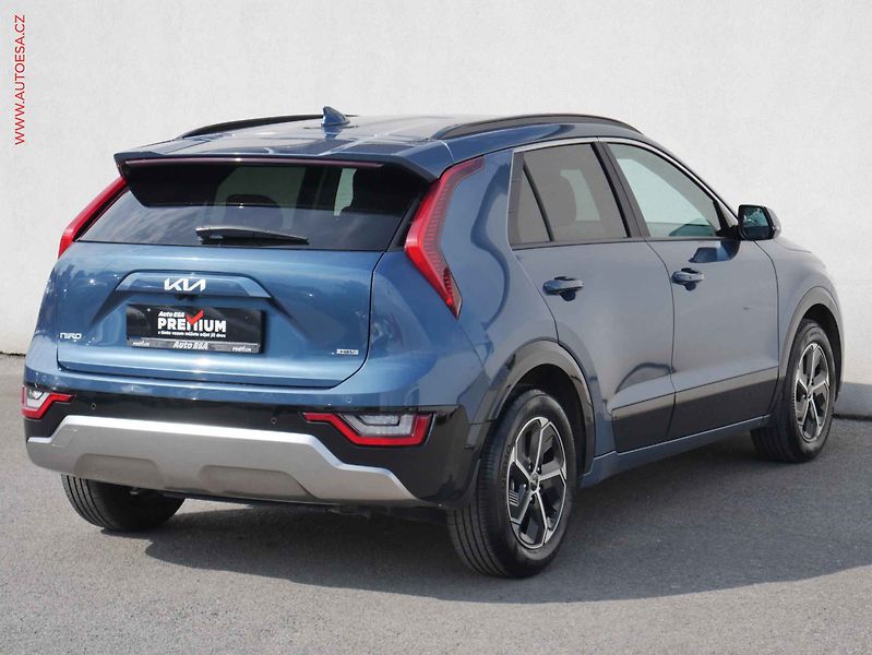 Kia Niro (2023) 1.6 GDi HEV, ČR, AT, navi - fotka 4 z 26