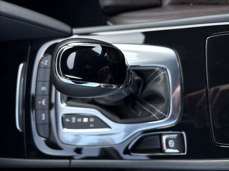 Opel Insignia 2,0 CDTi AWD AT8 Ultimate GS - fotka 18 z 31