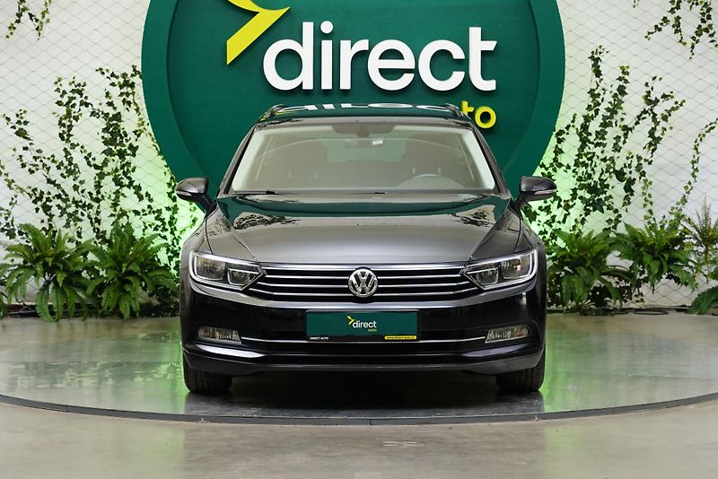 Volkswagen Passat - fotka 4 z 26