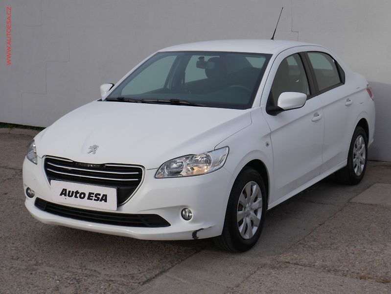 Peugeot 301 (2015) 1.6 VTi, ČR, Allure, park - fotka 3 z 13