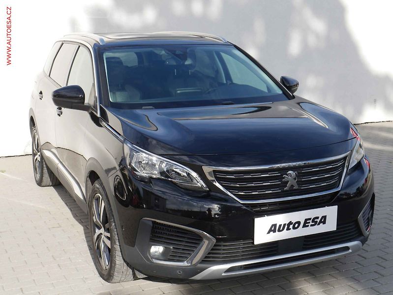 Peugeot 5008 (2020) 1.2PT, Allure, navi, TZ - fotografie inzerátu