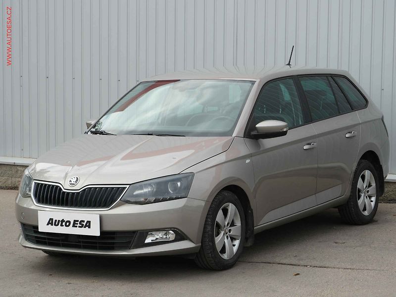 Škoda Fabia (2015) 1.4 TDi, ČR, Style - fotka 3 z 23