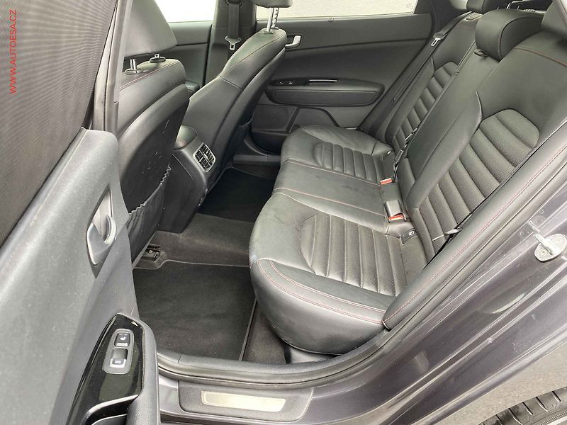 Kia Optima (2017) 1.7 CRDi, GT Line, AT, LED - fotka 10 z 21