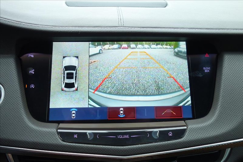 Cadillac CT6 3,6 i V6 250KW,SERV.KN.,AWD. - fotka 29 z 56