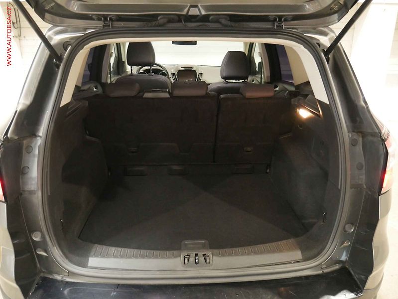 Ford Kuga (2019) 2.0 TDCI 4x4, 2.maj,ČR, AC - fotka 7 z 17