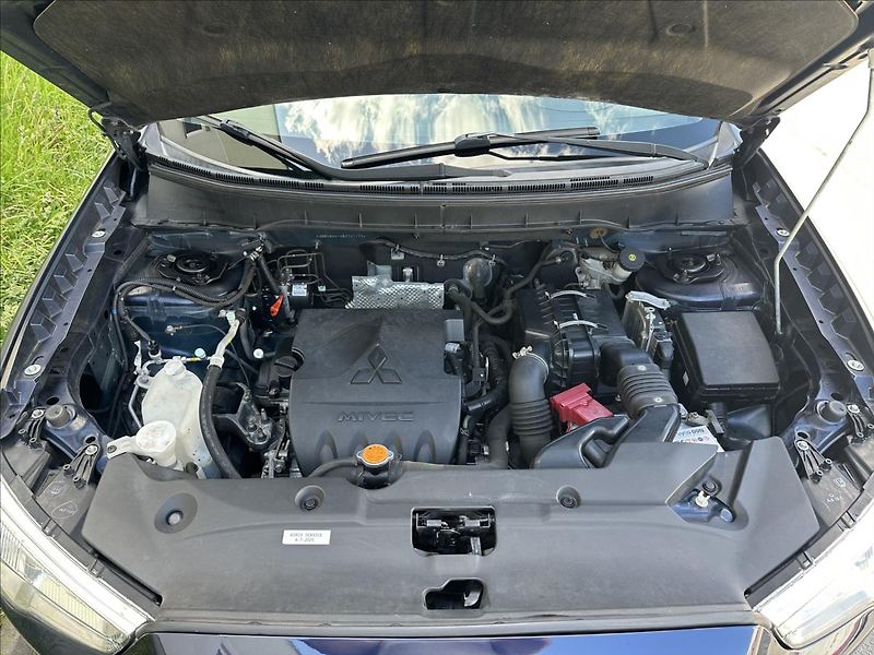 Mitsubishi ASX 1,6 TAŽNÉ - fotka 11 z 24