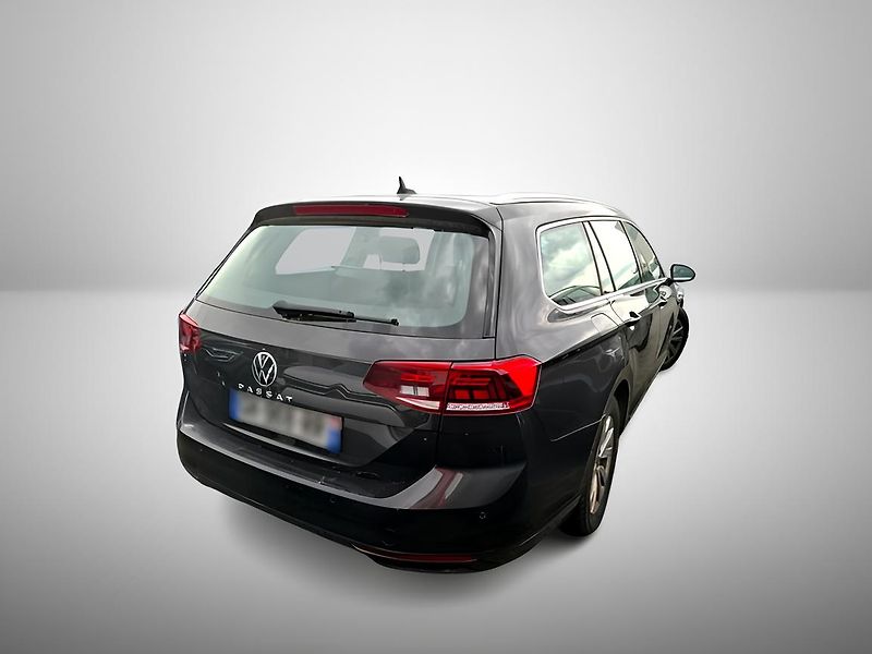 Volkswagen Passat 2.0TDI DSG Business 1.Maj DPH - fotka 2 z 3