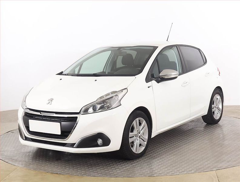 Peugeot 208 (2016) 1.2 PureTech, Serv.kniha - fotka 2 z 15