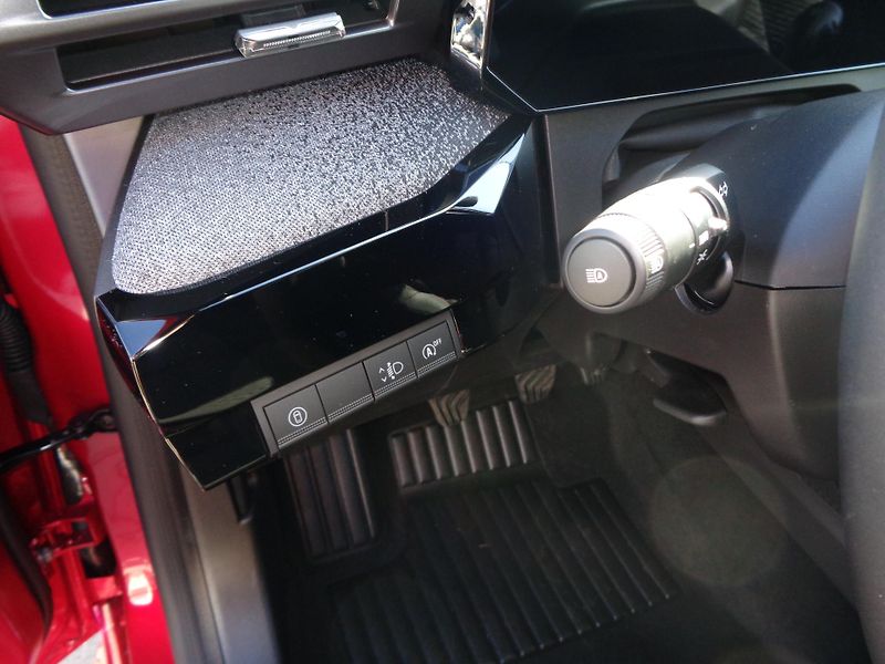 Renault Clio (2026) techno TCe 115 NOVINKA - fotka 16 z 21