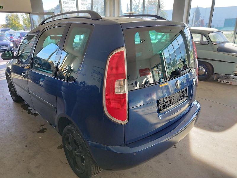 Škoda Roomster (2009) 1.4 63kW,KLIM.,TEMPOMAT - fotka 4 z 34
