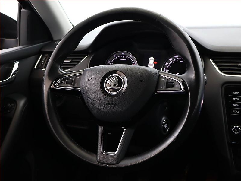 Škoda Octavia (2017) Style 1.4 TSI CNG, Serv.kniha - fotka 14 z 18
