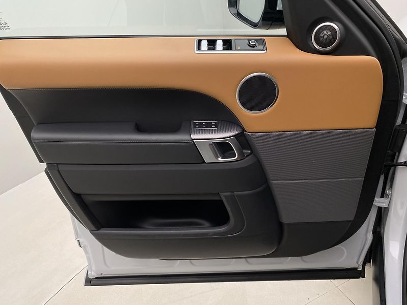 Land Rover Range Rover Sport D250 HSE AWD AUT CZ - fotka 7 z 44