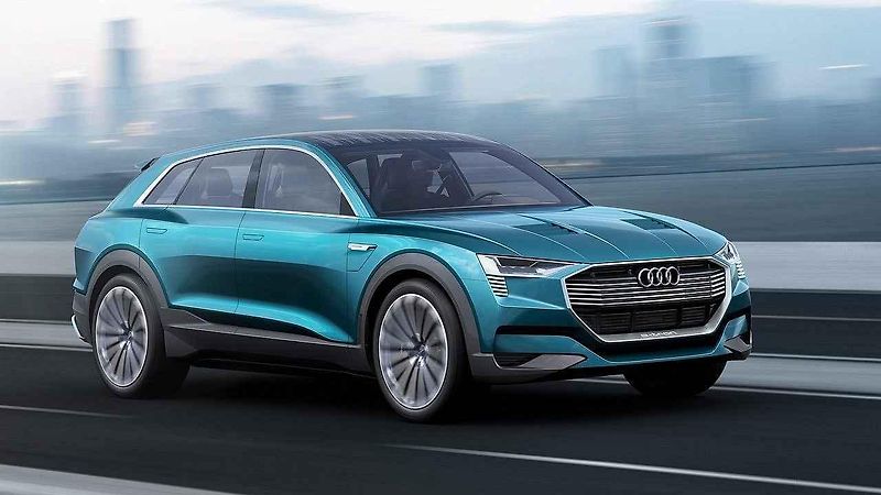 Koncept Audi e-tron Sportback.