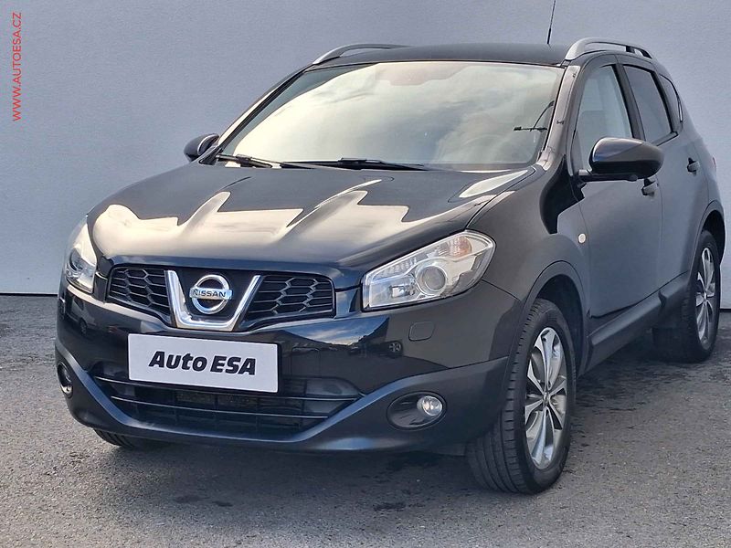 Nissan Qashqai (2012) 2.0 16V, Tekna, AT, xenon - fotka 3 z 21
