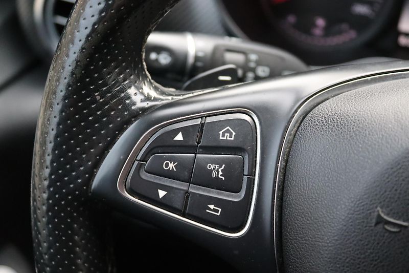 Mercedes-Benz Třídy V V 250D 4MATIC AMG PAKET 140kW - fotka 28 z 47