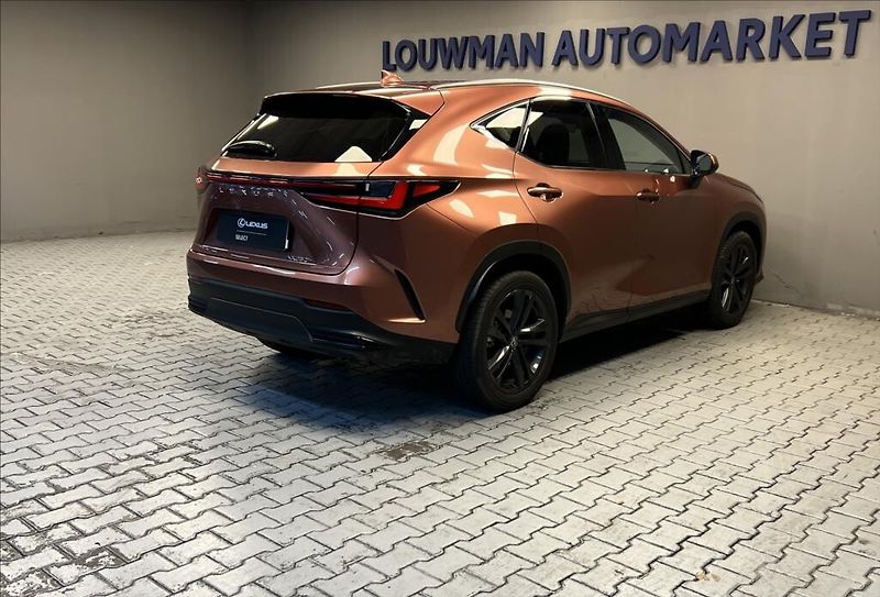 Lexus NX 350h 350H 2,5 HEV EXECUTIVE TOP - fotka 2 z 17