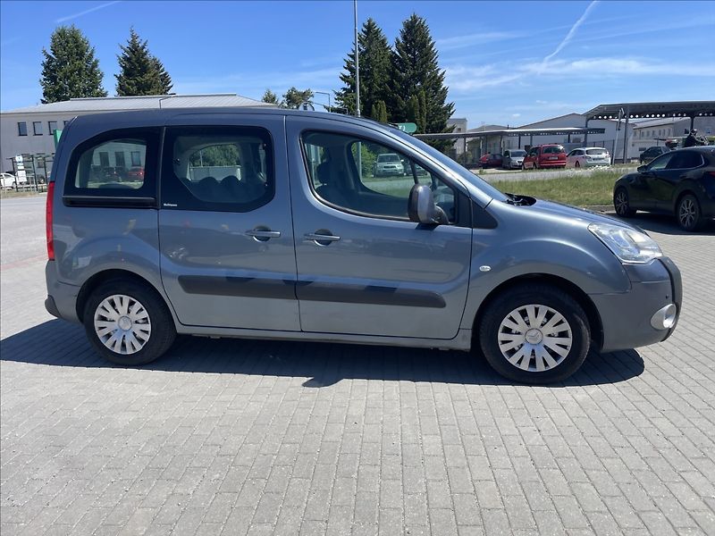 Citroën Berlingo 1,6 HDi 68kw Klima ESP Tažné - fotka 5 z 31