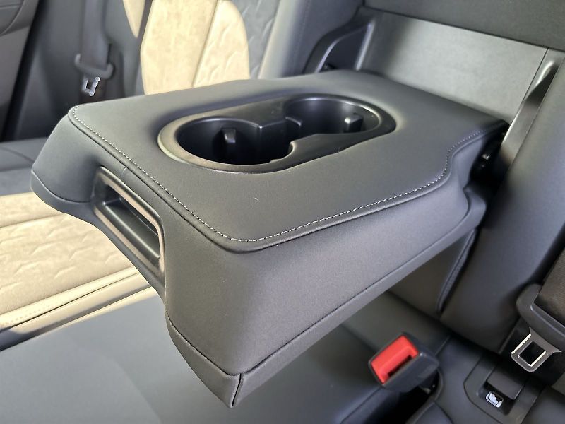 Cupra Terramar (2026) 2.0 TSI 204k DSG 4WD - fotka 26 z 33