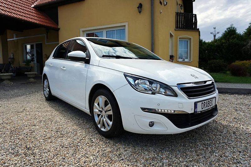Peugeot 308 (2016) 308 ACTIVE 1,2 PT 81 kW - fotka 1 z 46