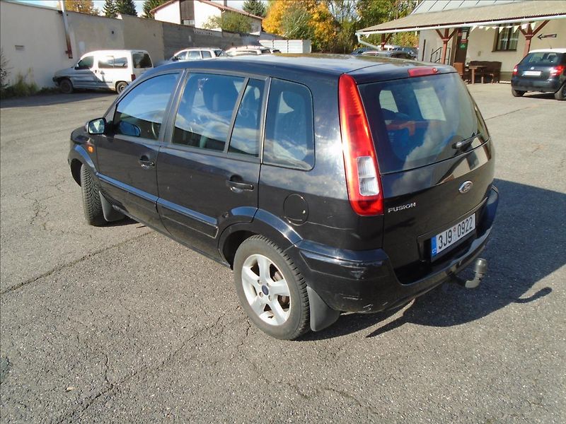 Ford Fusion 1,4 - fotka 6 z 21