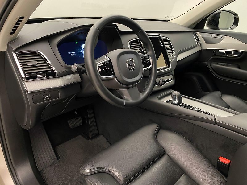 Volvo XC90 B5 AWD DARK PLUS AUT REZERVACE - fotka 4 z 49