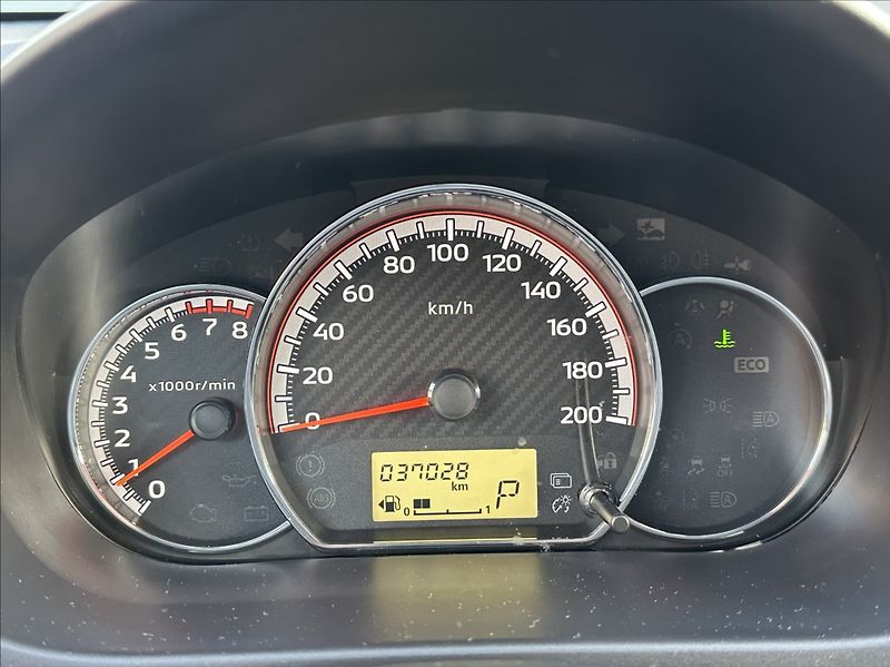 Mitsubishi Space Star 1,2 71PS  Invite A/T - fotka 37 z 53