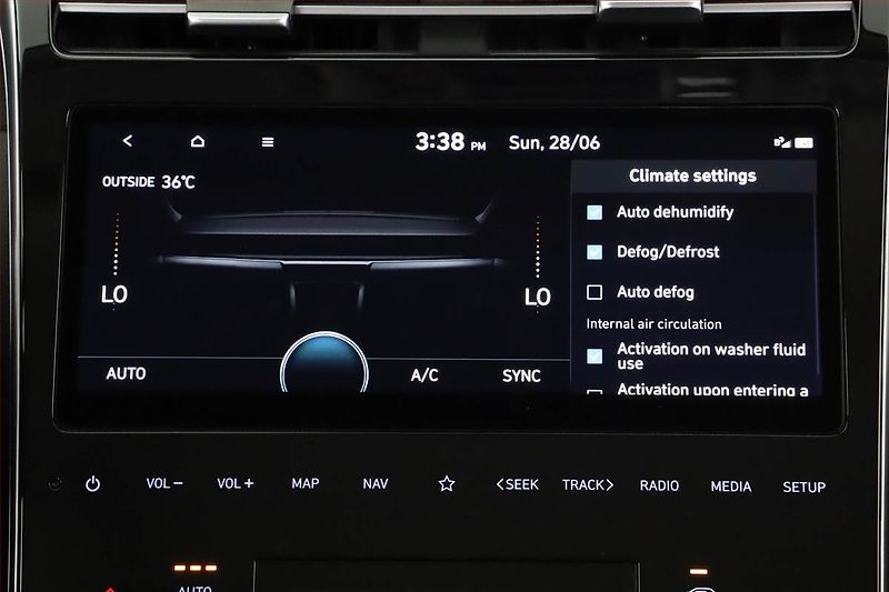 Hyundai Tucson (2023) 1.6 T-GDI 48V MHEV - fotka 18 z 20