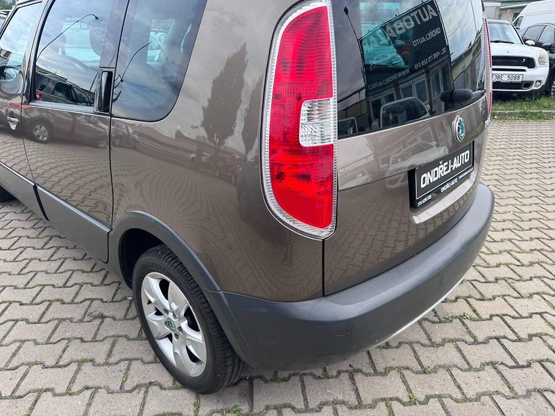 Škoda Roomster (2012) SCOUT 1,6 TDI 66 KW BELGIE STK - fotka 12 z 50