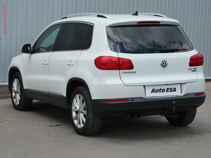 Volkswagen Tiguan (2014) 2.0TDi 4x4, DSG, TZ, AC - fotka 6 z 20